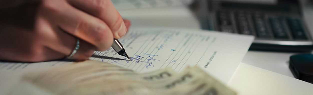 AML Whistleblowers: BSA and SAR Violations, FinCEN Awards, Retaliation Protections, and Financial Crime Enforcement