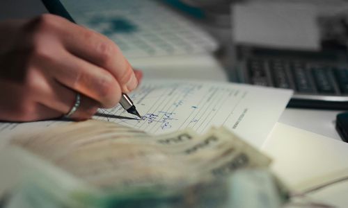 AML Whistleblowers: BSA and SAR Violations, FinCEN Awards, Retaliation Protections, and Financial Crime Enforcement